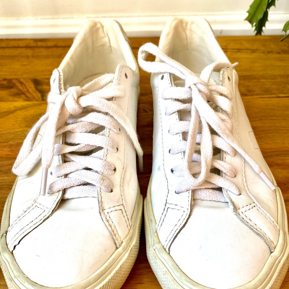 VEJA Women’s Esplar Sneaker